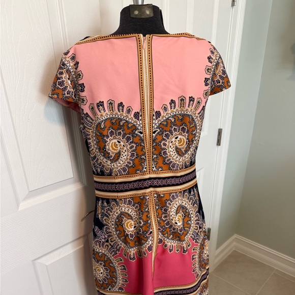 Vince Camuto Elegant Pink Paisley/Floral Patterned Dress new - Picture 4 of 10